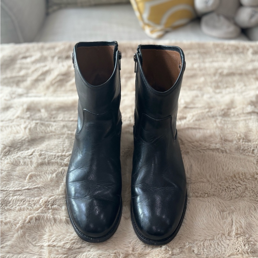 Frye Melissa Botton Short 2 Boot